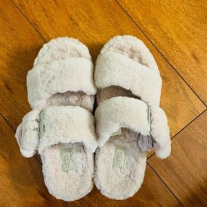 UGG fur slippers size6/36.5 in light pink color